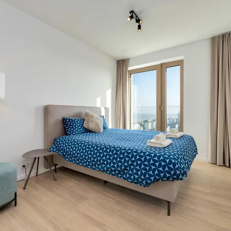 La Brisa - Luxe, Balcony And Stunning Views - Free Parking Apartament Ostenda